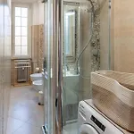 Gio House - Palazzo Storico Apartment *